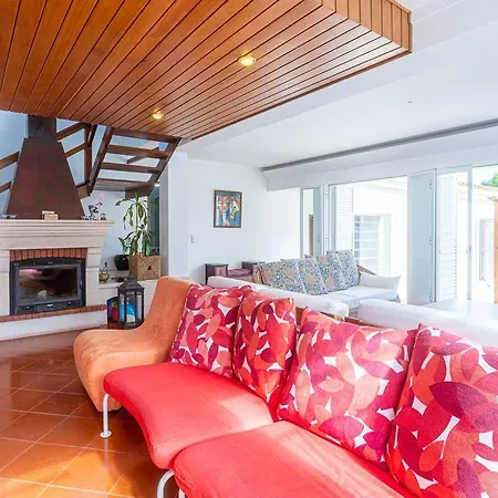 Aberta Fofa - Spacious 5 Bedroom - Situated In Portuguese Countryside 40 Km From Lisbon Vila *