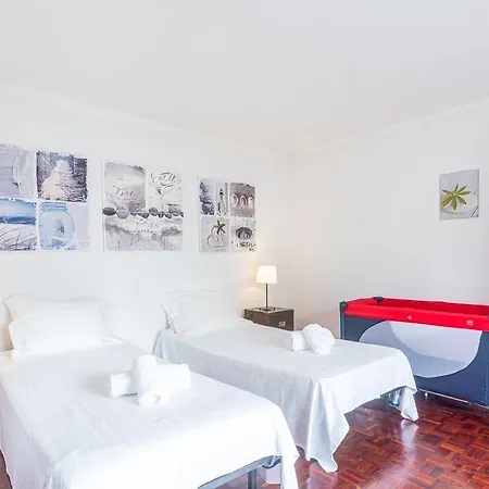 Aberta Fofa - Spacious 5 Bedroom - Situated In Portuguese Countryside 40 Km From Lisbon Vila