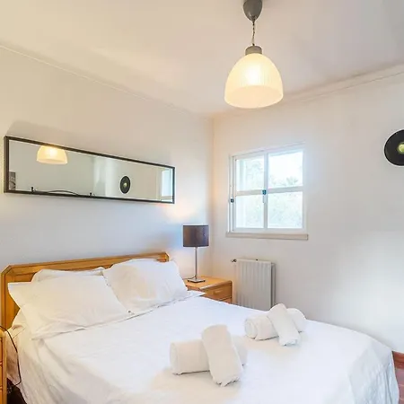Aberta Fofa - Spacious 5 Bedroom - Situated In Portuguese Countryside 40 Km From Lisbon Vila